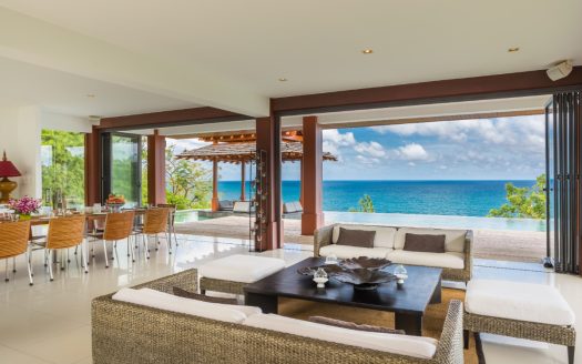 Contemporary 5-Bedroom Villa with Panoramic Sea Views