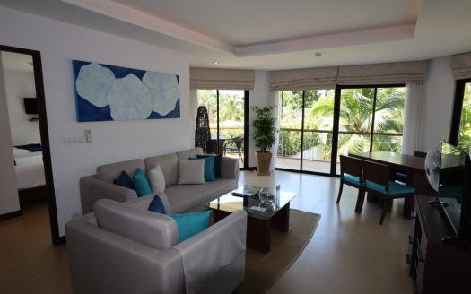 2 Bedroom Freehold Condo by the Beach