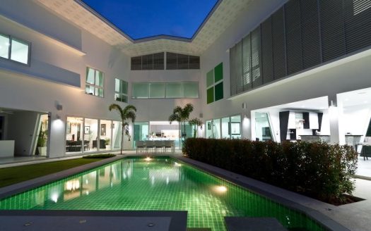 Modern Luxury Family Pool Villa South of Phuket