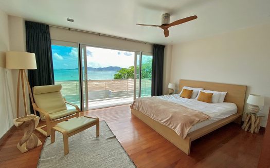 4-Bedroom Beachfront Duplex Condo